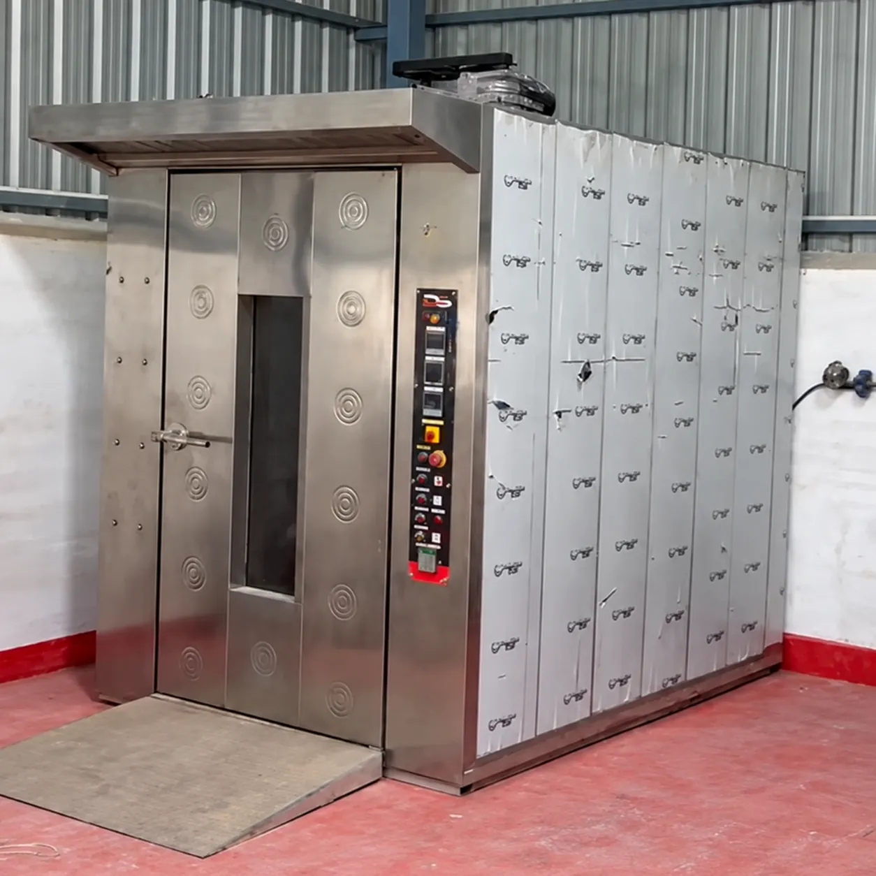 DS Oven 80-tray rotary LPG oven