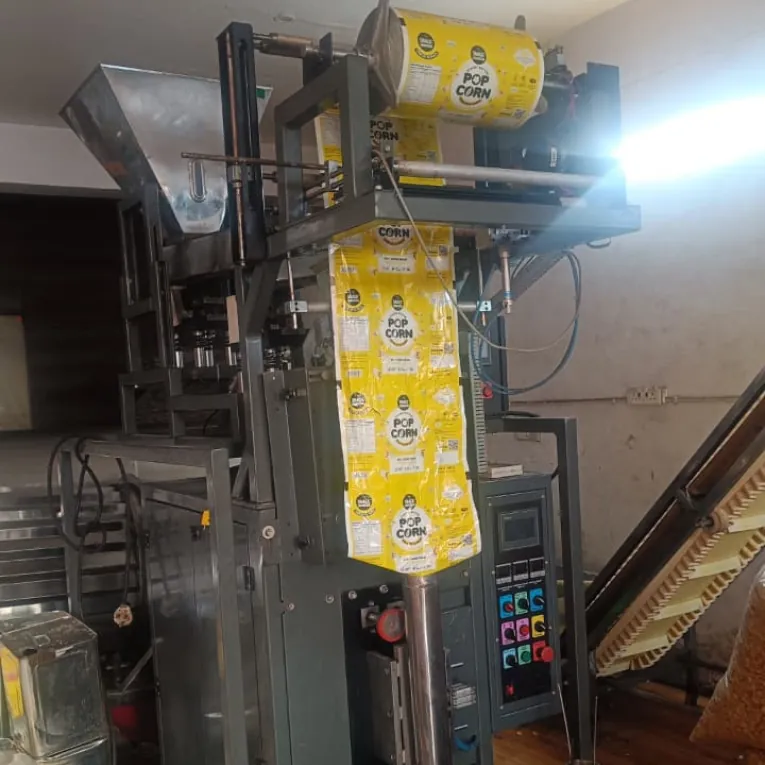 Single head automatic weight filler machine with popcorn pouch film