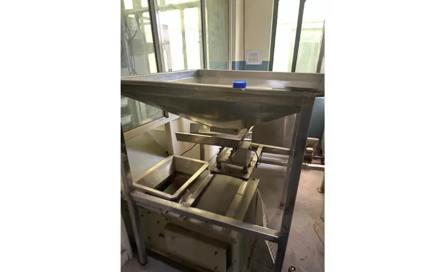 Pouch Packing Machine Auto Collar Type – full view