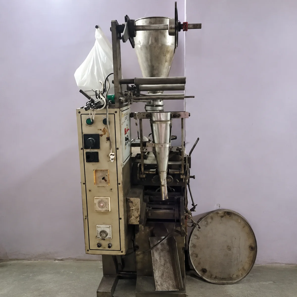 Second hand sachet packing machine &ndash; pouch packing machine for sale in Delhi