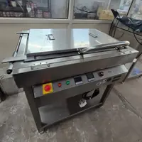 Vacuum sealing machine - thumbnail